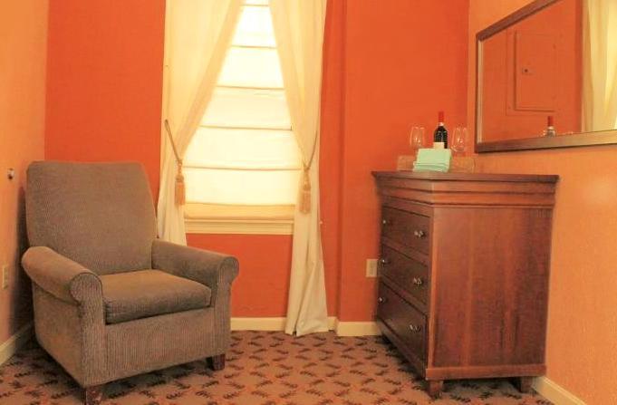 Mccali Manor, Llc Aparthotel Mount Pleasant Bagian luar foto