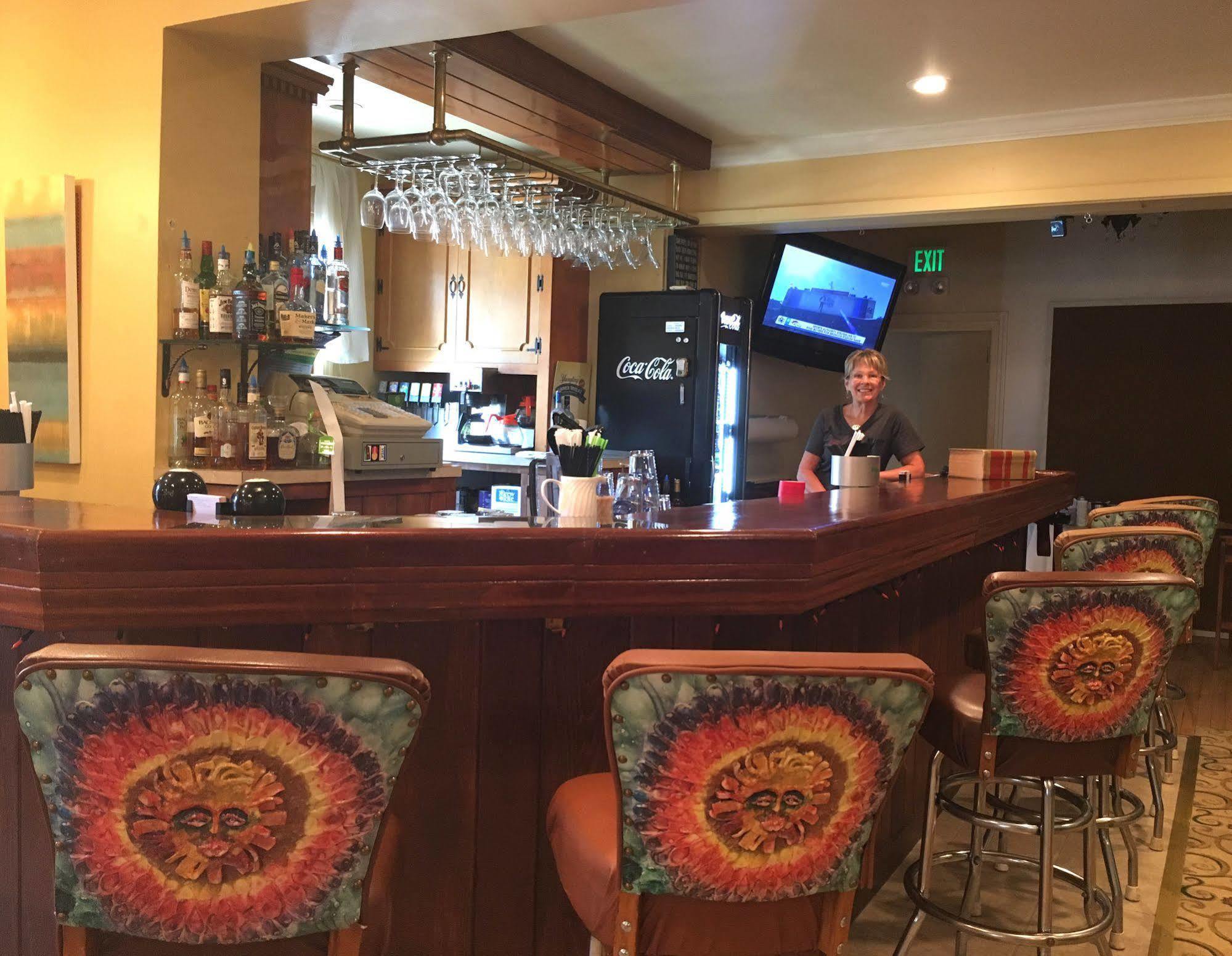 Mccali Manor, Llc Aparthotel Mount Pleasant Bagian luar foto
